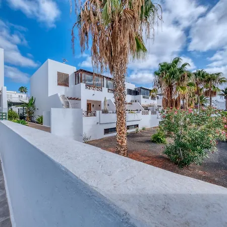 Feriehus Casa Ondina - 500m To The By Lanzarote Puerto del Carmen (Lanzarote)